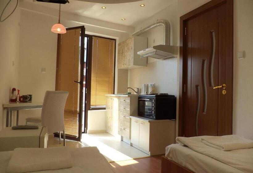 Апартаменты 1 Спальня, Family Hotel Saint Peter