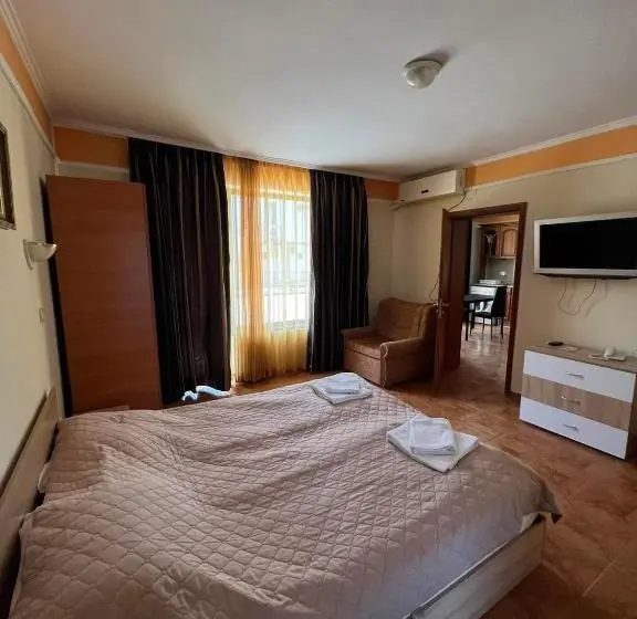 バルコニー付き１ベッドルームアパートメント, Family Hotel Saint Peter