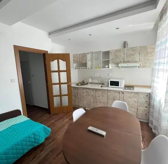 プールの見える１ベッドルームアパートメント, Family Hotel Saint Peter