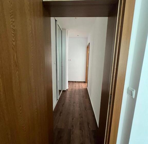 プールの見える１ベッドルームアパートメント, Family Hotel Saint Peter