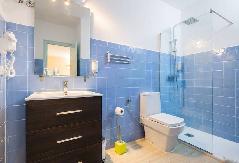 Perhehuone, Bluebelle Marbella