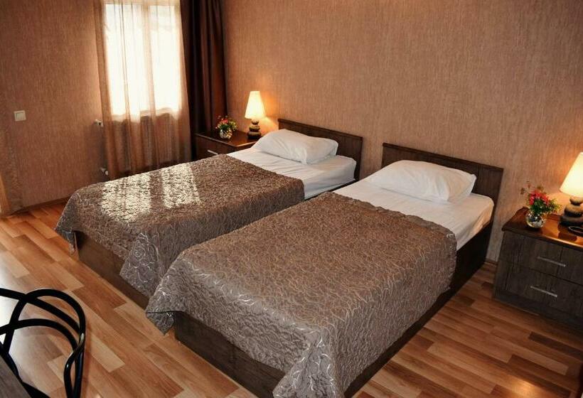 اتاق استاندارد, Darchi