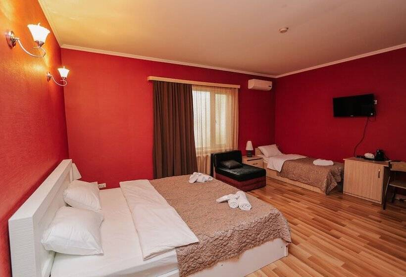 اتاق خانوادگی, Darchi