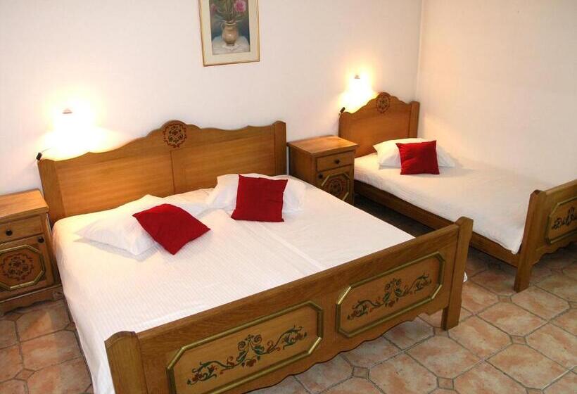 基本三人间, Kralj Tomislav