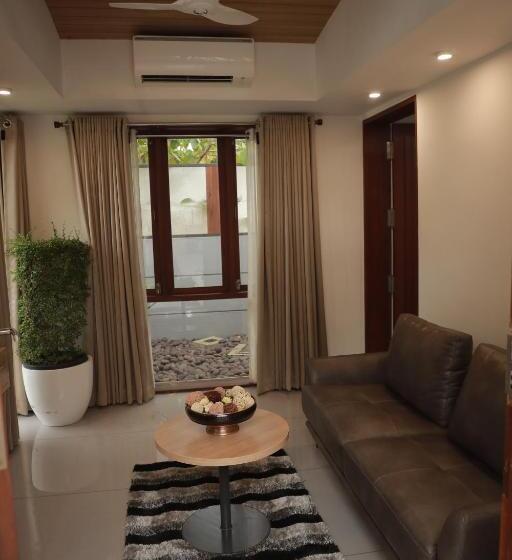 Suite with lake view, Lago Leisure Resort & Spa