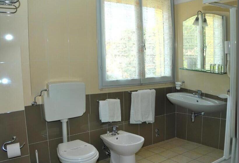 Habitació Quàdruple Estàndard amb Balconada, Levante