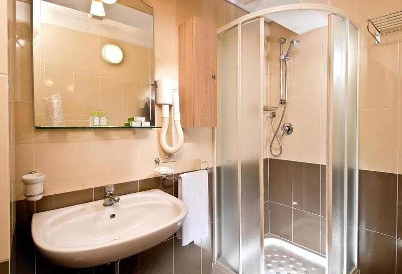 Habitació Triple Estàndard amb Balcó, Levante