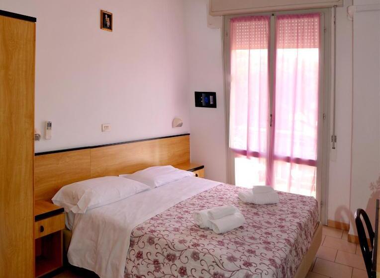 Habitació Estàndard, Levante