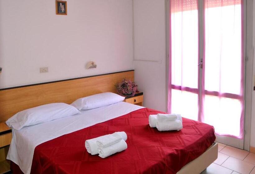 Habitació Estàndard, Levante