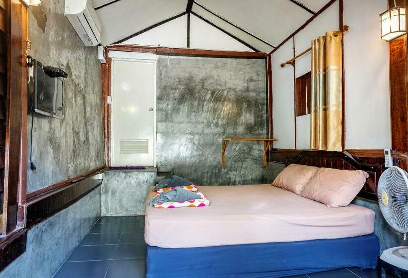 스탠다드 방갈로, Tuk Tuk Guesthouse