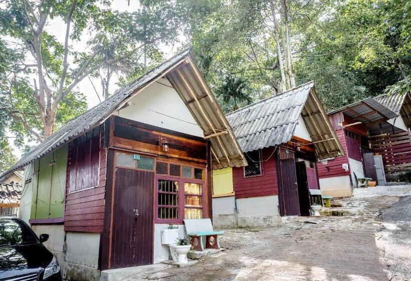 스탠다드 방갈로, Tuk Tuk Guesthouse