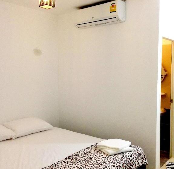 기본룸, Tuk Tuk Guesthouse