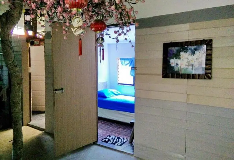 ルームシェアのワンベッド, Tuk Tuk Guesthouse