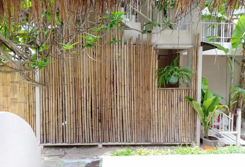 コンフォートルーム, Mama Beach Residence Adults Only