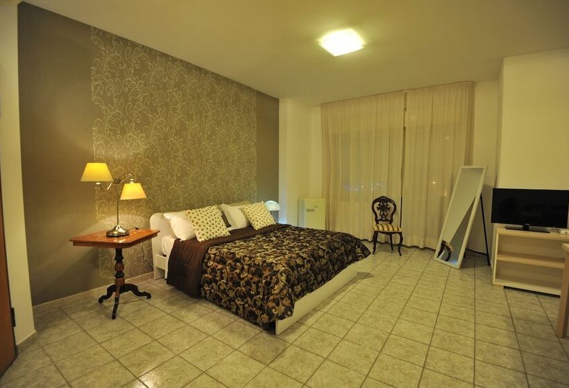 标准间, Quarantadue Quindici