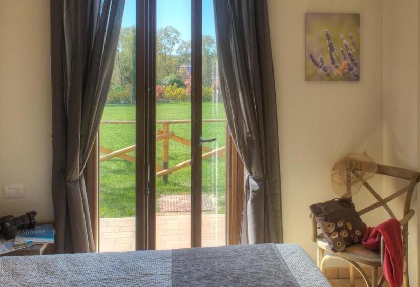 اتاق لوکس, Villa Gens Camuria