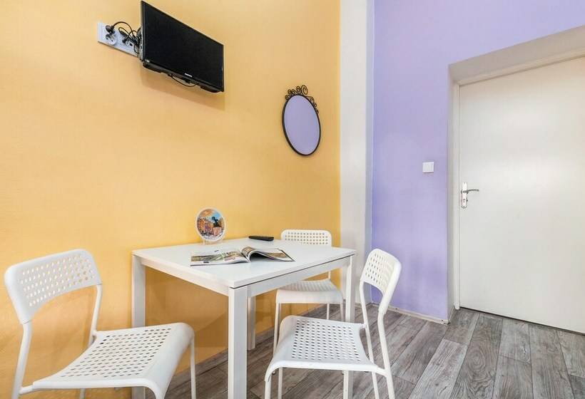 غرفة قياسية, Puffa Lux