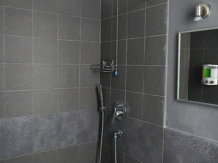 スタンダードルーム, La Pergola