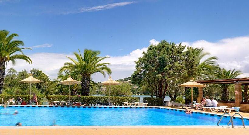 ドゥプレックスルーム, Helion Resort