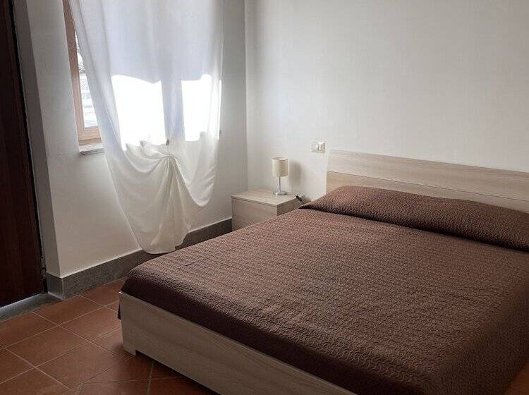 디럭스 트리플 룸, Agriturismo Monte Due Torri