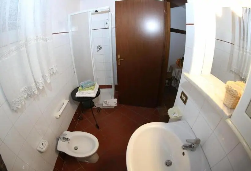 Economy-huone, Agriturismo Monte Due Torri