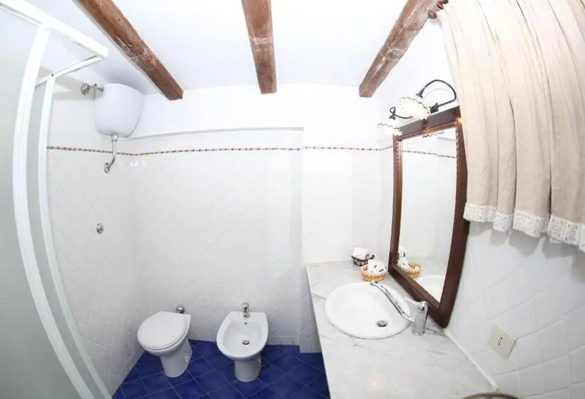 Economy Quadruple Room, Agriturismo Monte Due Torri