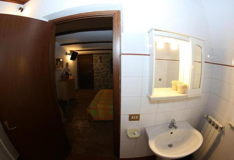 이코노이 4인룸, Agriturismo Monte Due Torri