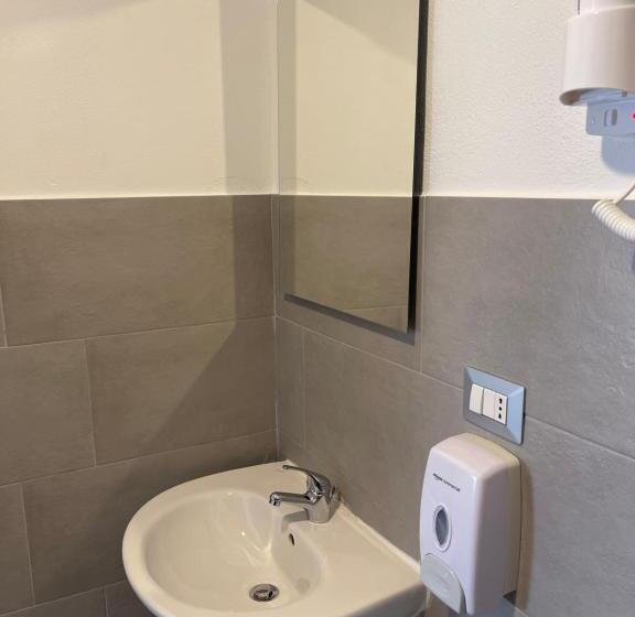 디럭스 트리플 룸, Agriturismo Monte Due Torri