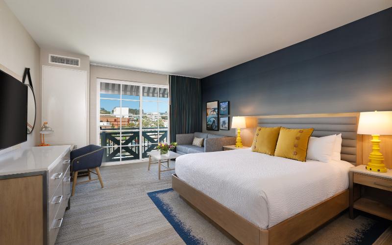 带大床的套房, Holiday Inn Express & Suites Silao Aeropuerto Terminal, An Ihg