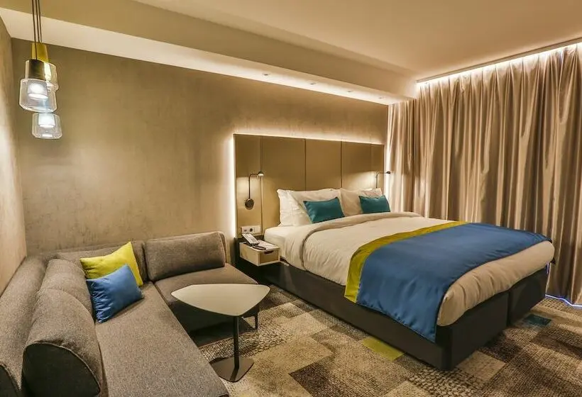 ダブルベッドスタンダードルーム, Holiday Inn   Villingen   Schwenningen, An Ihg