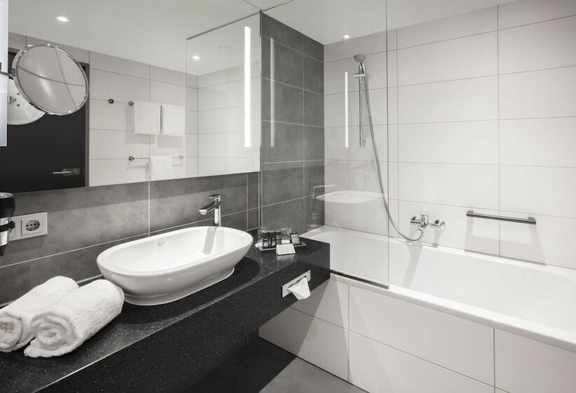 חדר סטנדרט מיטה זוגית, Holiday Inn   Villingen   Schwenningen, An Ihg