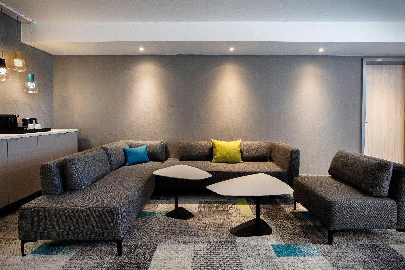 מיטת קינג בסוויטה, Holiday Inn   Villingen   Schwenningen, An Ihg