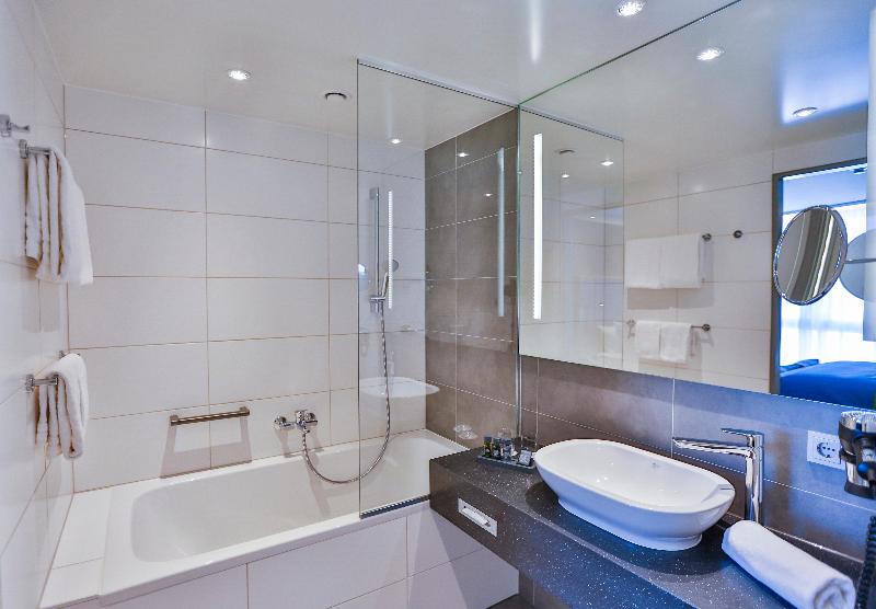 带大床的标准间, Holiday Inn   Villingen   Schwenningen, An Ihg