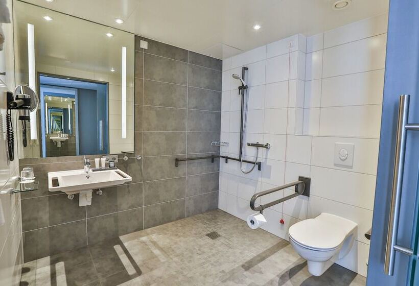 חדר סטנדרט מיטה זוגית, Holiday Inn   Villingen   Schwenningen, An Ihg