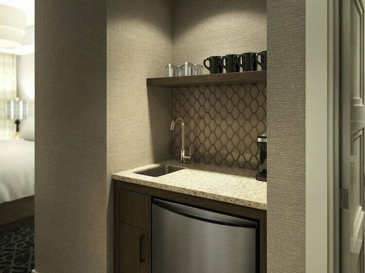 로얄 룸, The Malcolm