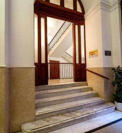 اتاق اکونومی, We Love Roma Guest House