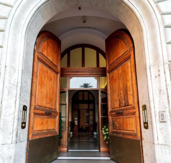 اتاق اکونومی, We Love Roma Guest House