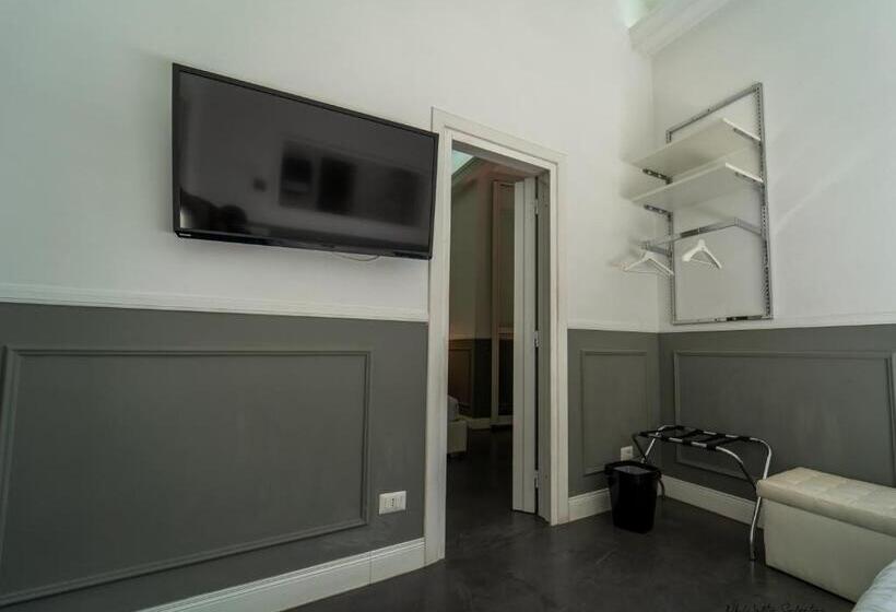 اتاق استاندارد, We Love Roma Guest House