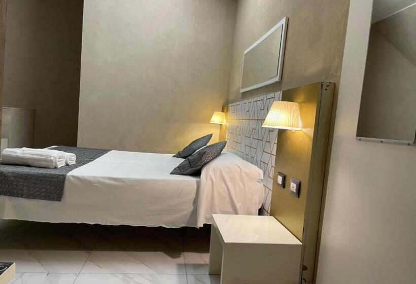 Standard Triple Room, Lion Guesthouse