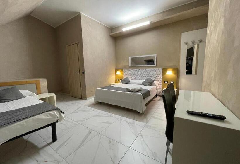 Standard Triple Room, Lion Guesthouse