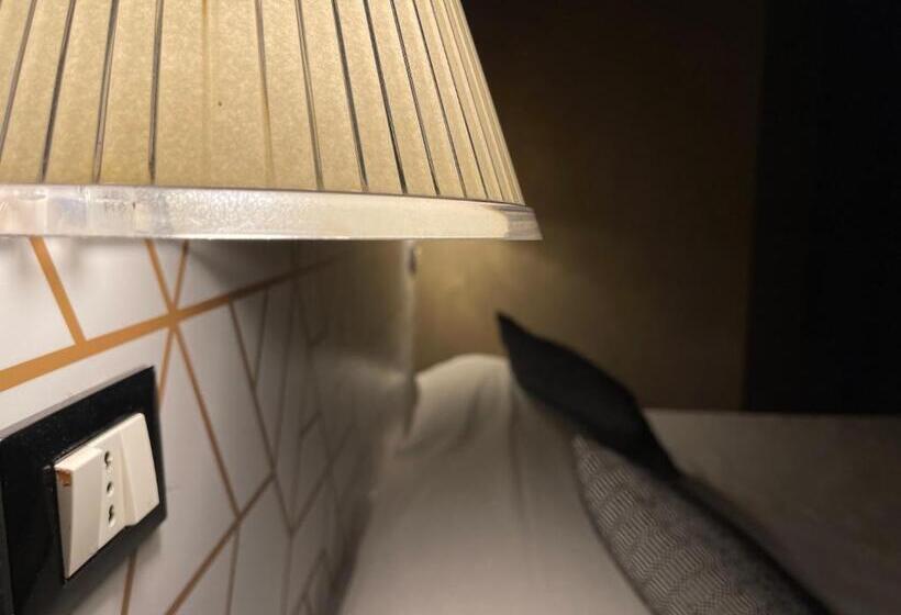 Standard Quadruple Room, Lion Guesthouse
