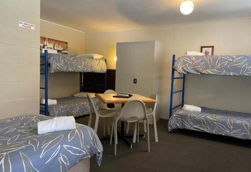 ガーデンビュースタンダード４ベッドルーム, Murray Gardens Motel