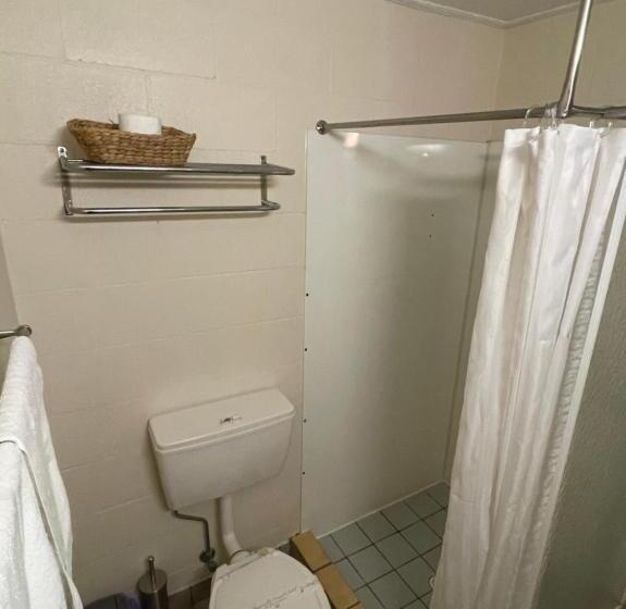 ガーデンビュースタンダード４ベッドルーム, Murray Gardens Motel