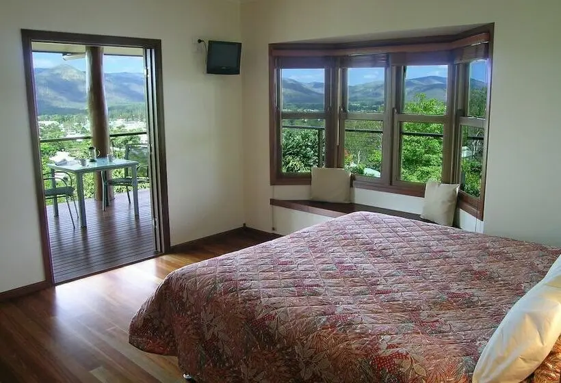 スーペリアの４人部屋, The Summit Bed & Breakfast