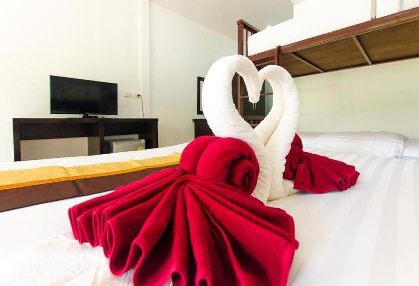 디럭스 4인 룸, Sleep In Lanta Resort