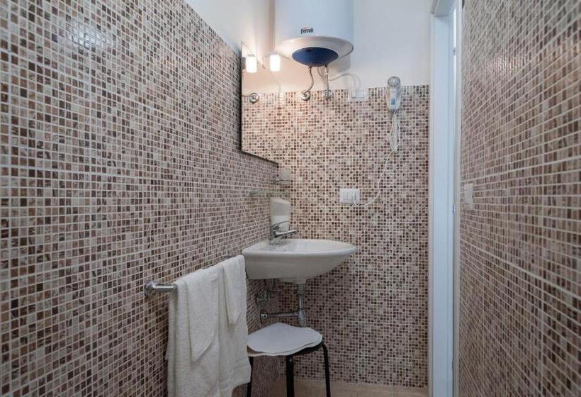 اتاق استاندارد, B&b Etnea Palace