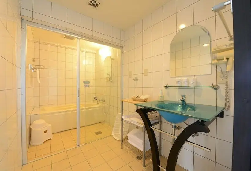 Huoneisto 2 Makuuhuonetta Merinäkymä, Beach Resort Morimar