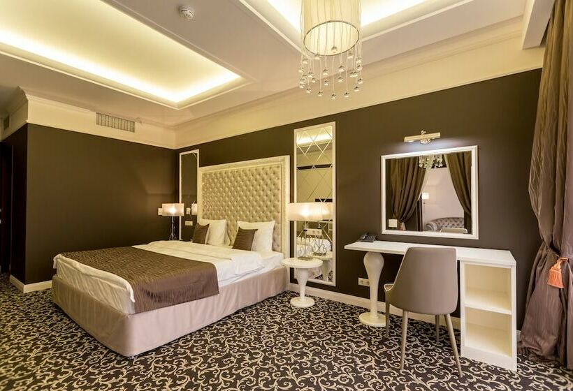 小型套房, Arcadia