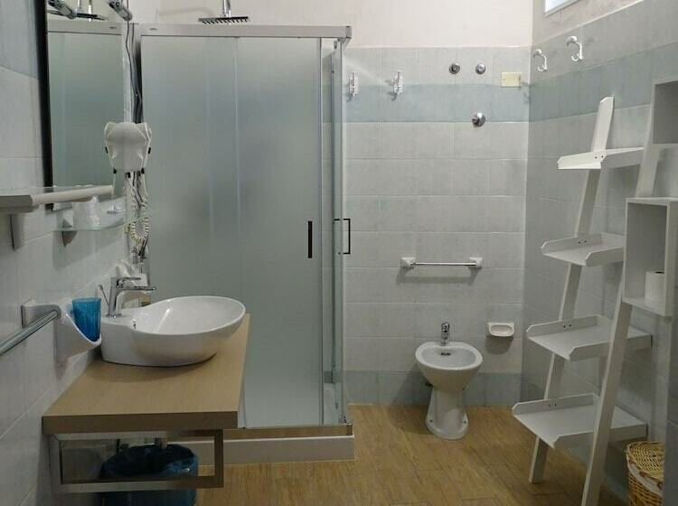 اتاق استاندارد چهار تخته, B&b Vinci