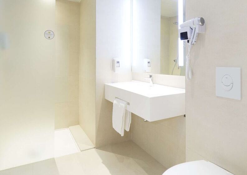 Номер Стандарт, Campanile Metz Nord   Woippy  Porte Du Luxembourg A31